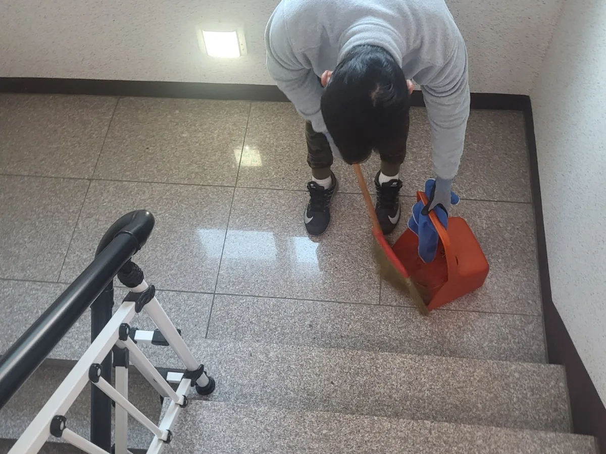 청도군 금천면 오피스 기계실 장비 주변 정밀 위생청소 사례 - 행진크린